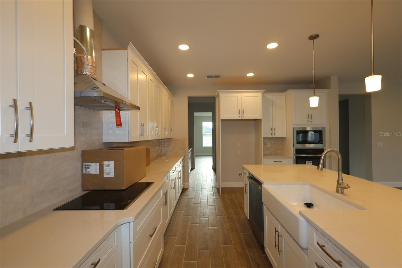 2568 Hawks Overlook Property Photo 2