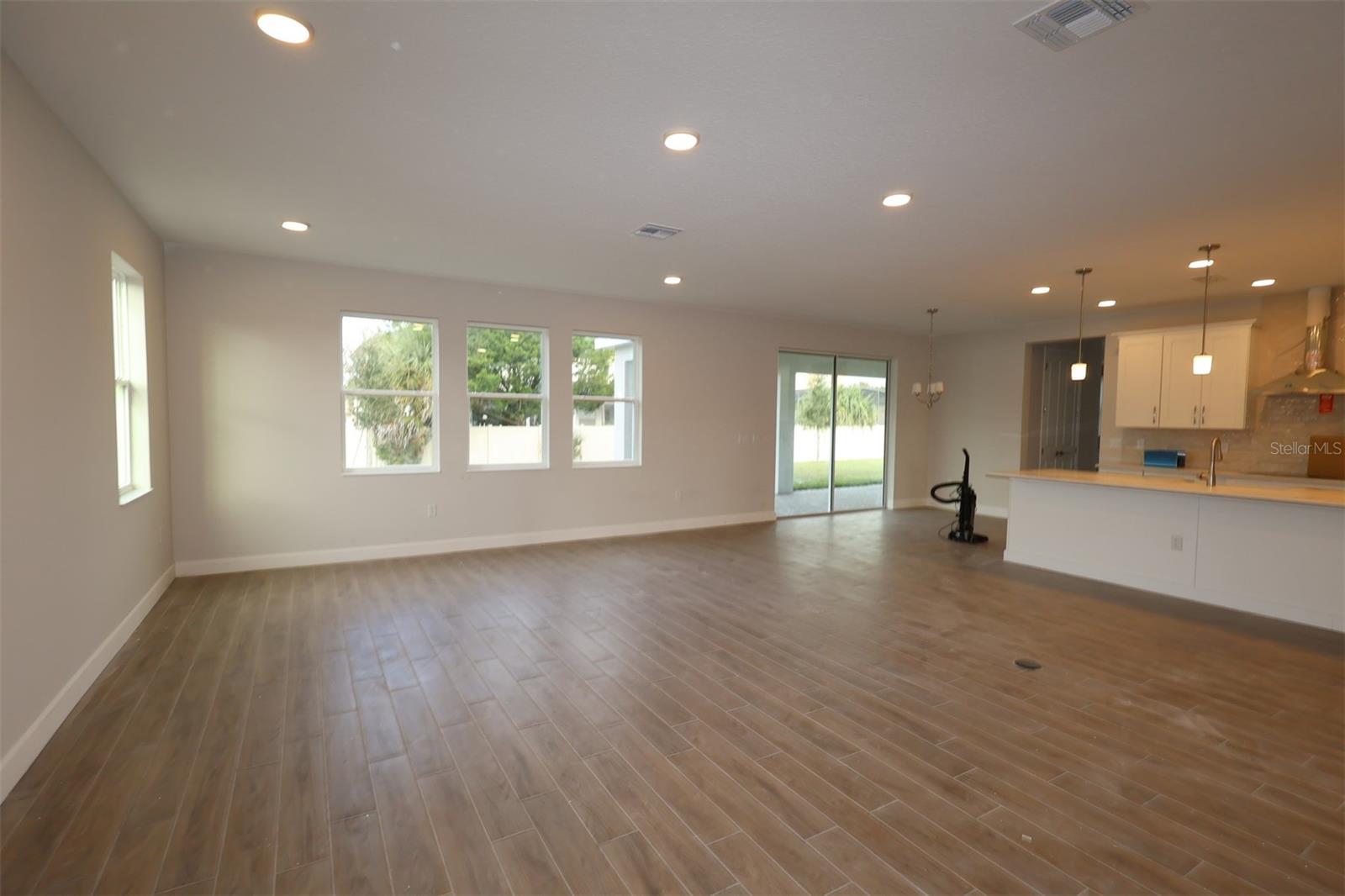 2568 Hawks Overlook Property Photo 10