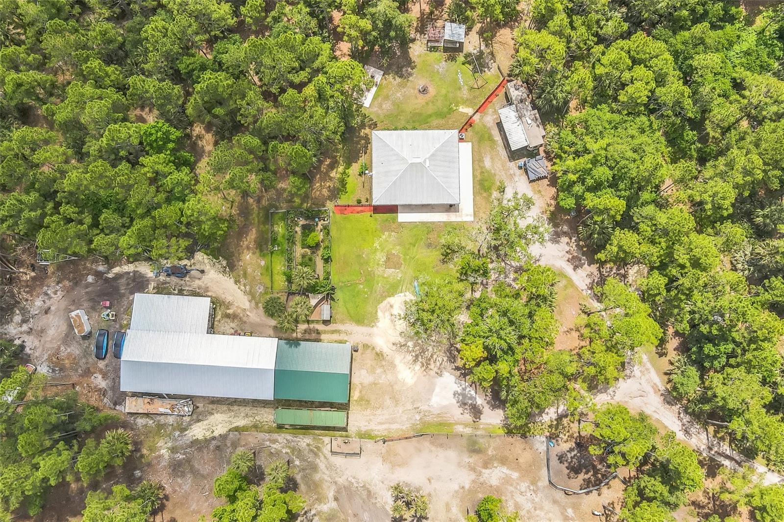 723 River Run Rd Property Photo 3