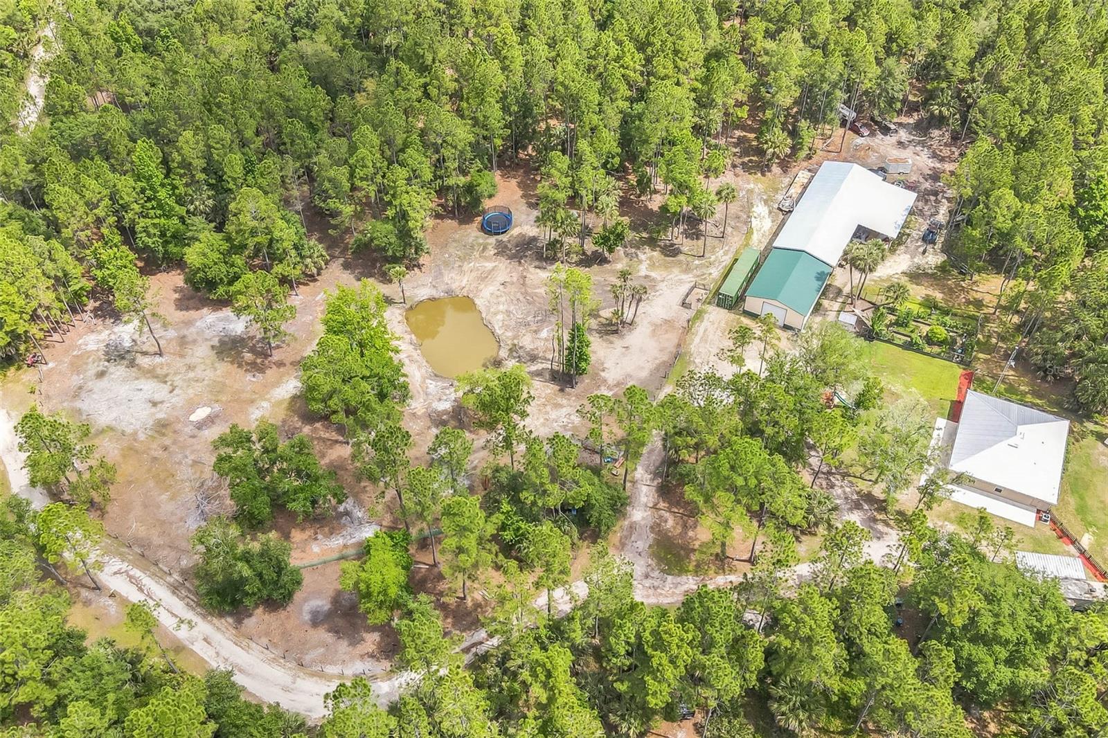 723 River Run Rd Property Photo 4