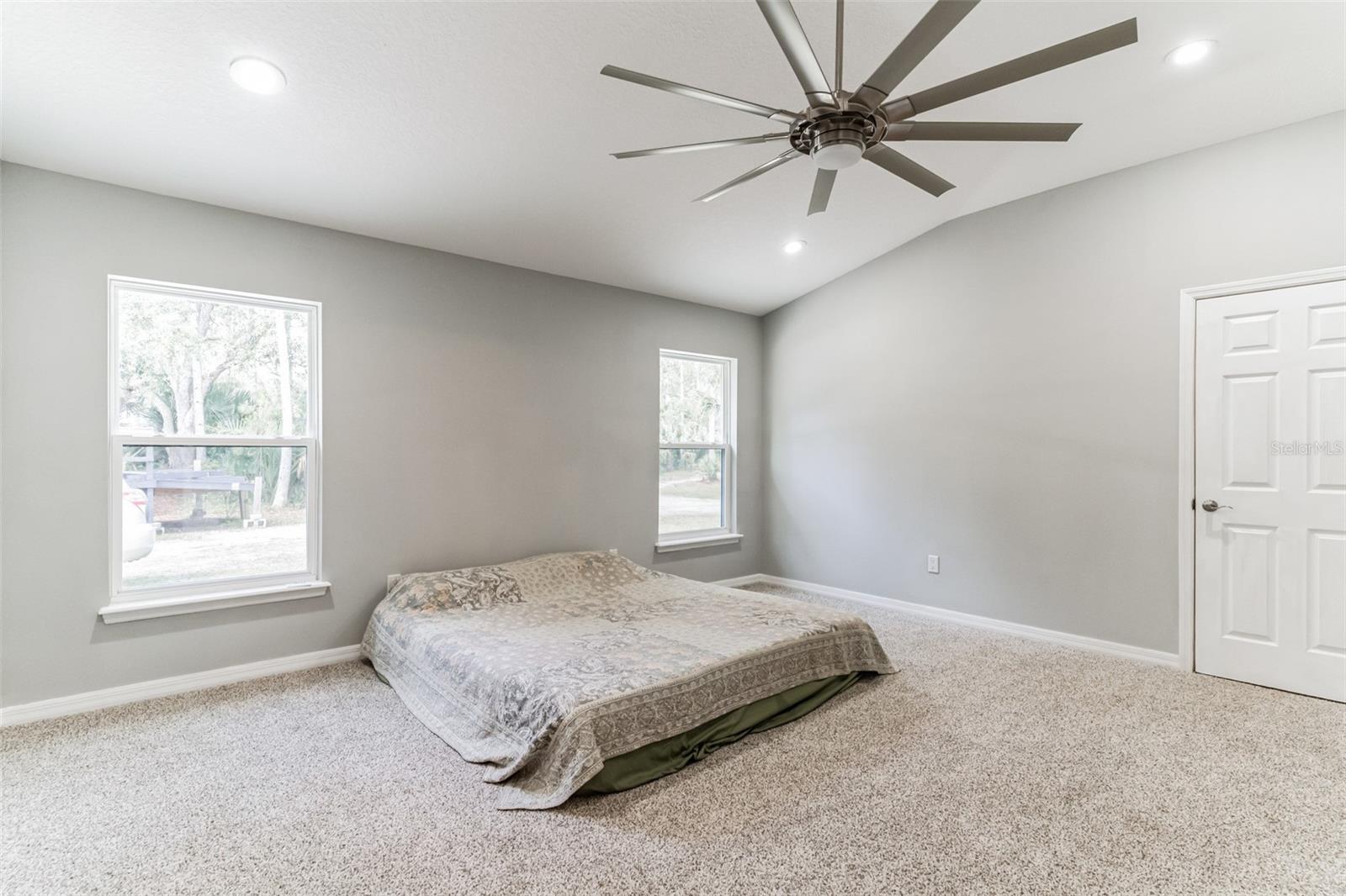 723 River Run Rd Property Photo 15
