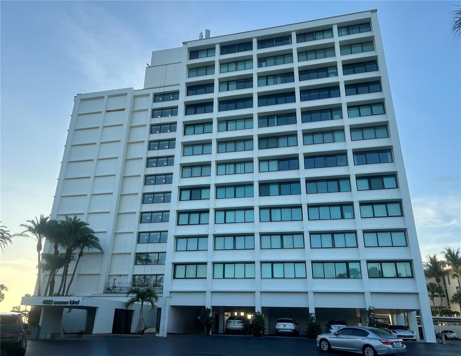 4822 OCEAN BLVD #3D Property Photo 1
