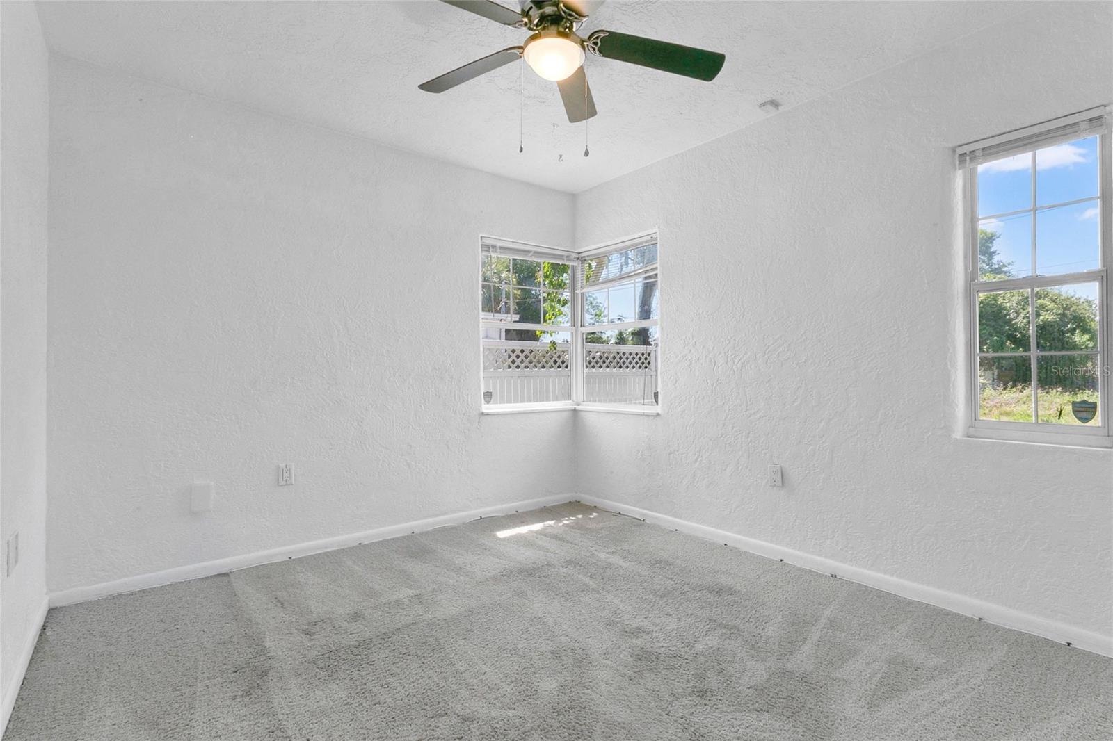 2482 Roxbury Rd Property Photo 13
