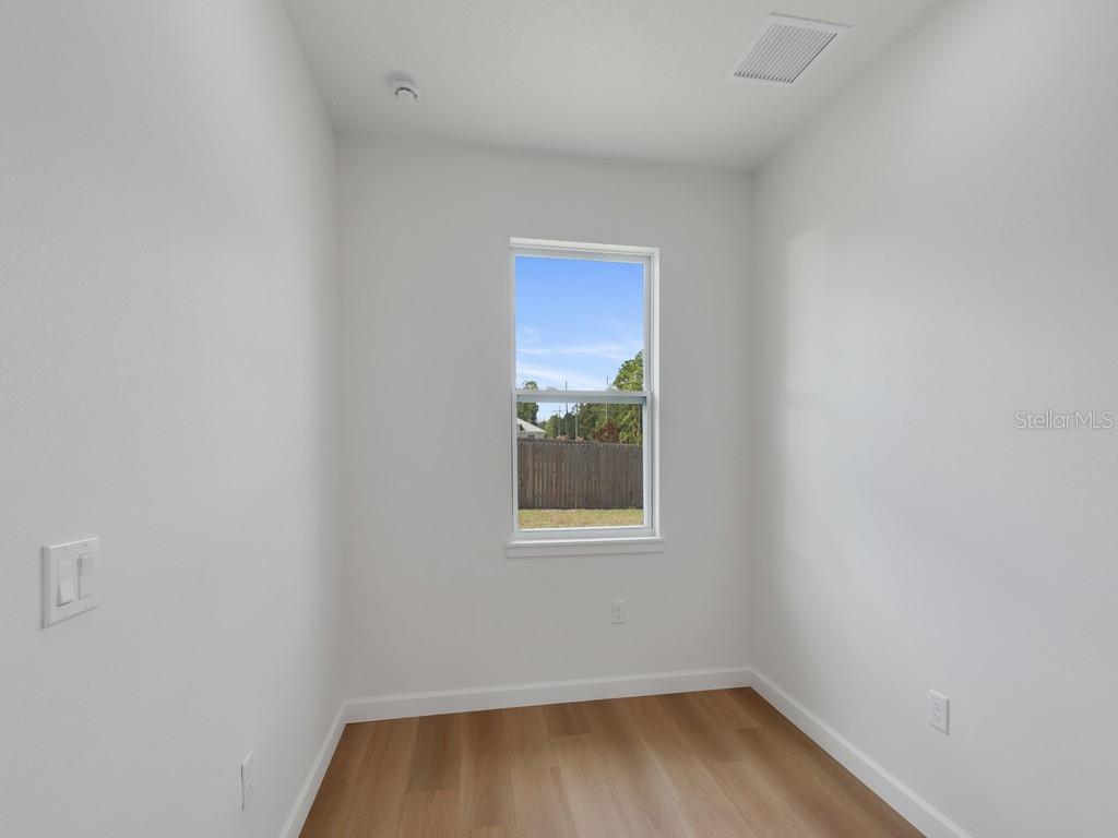 2602 De Groodt Rd Sw Property Photo 8