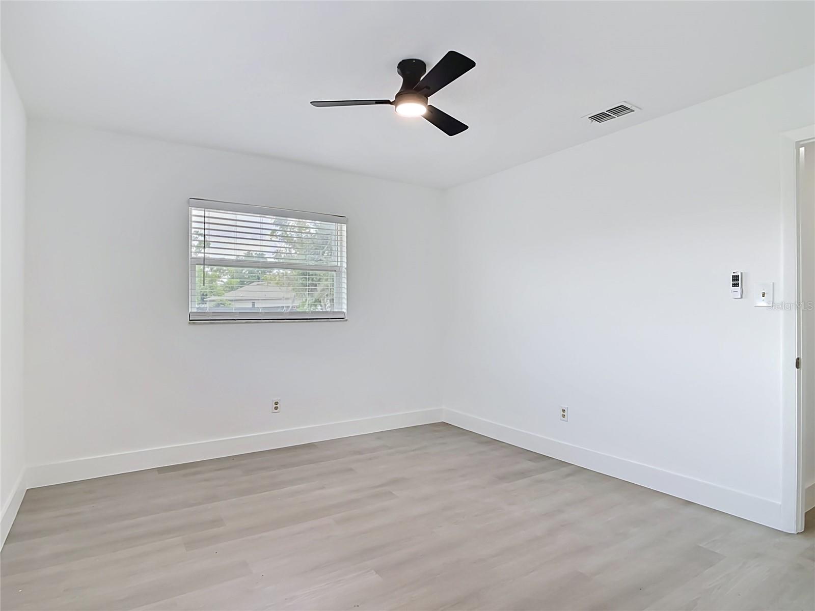 930 Troy Dr Property Photo 35