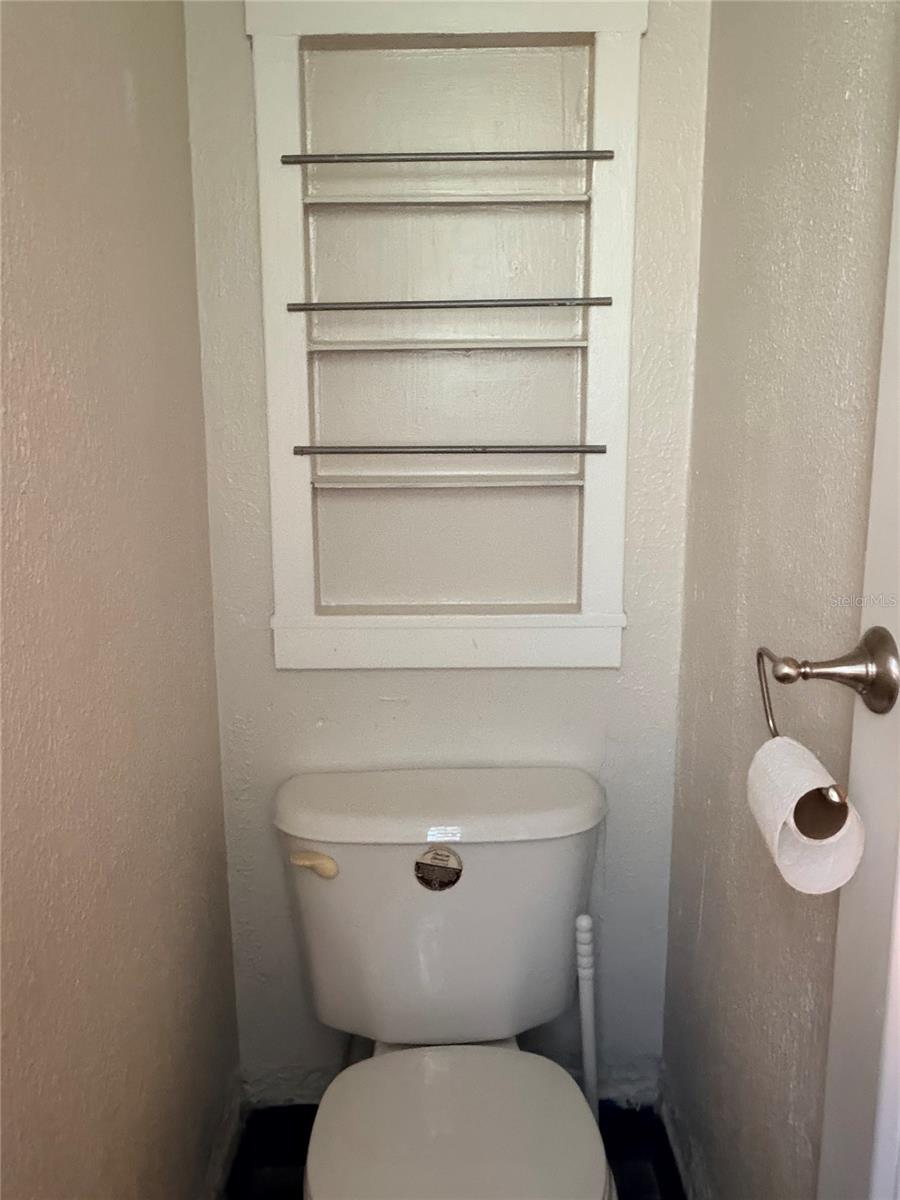 1004 Palmer St Property Photo 14