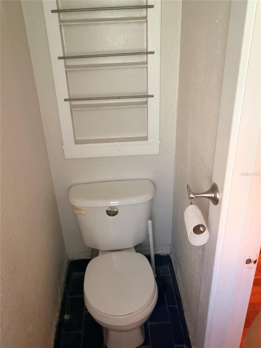 1004 Palmer St Property Photo 15