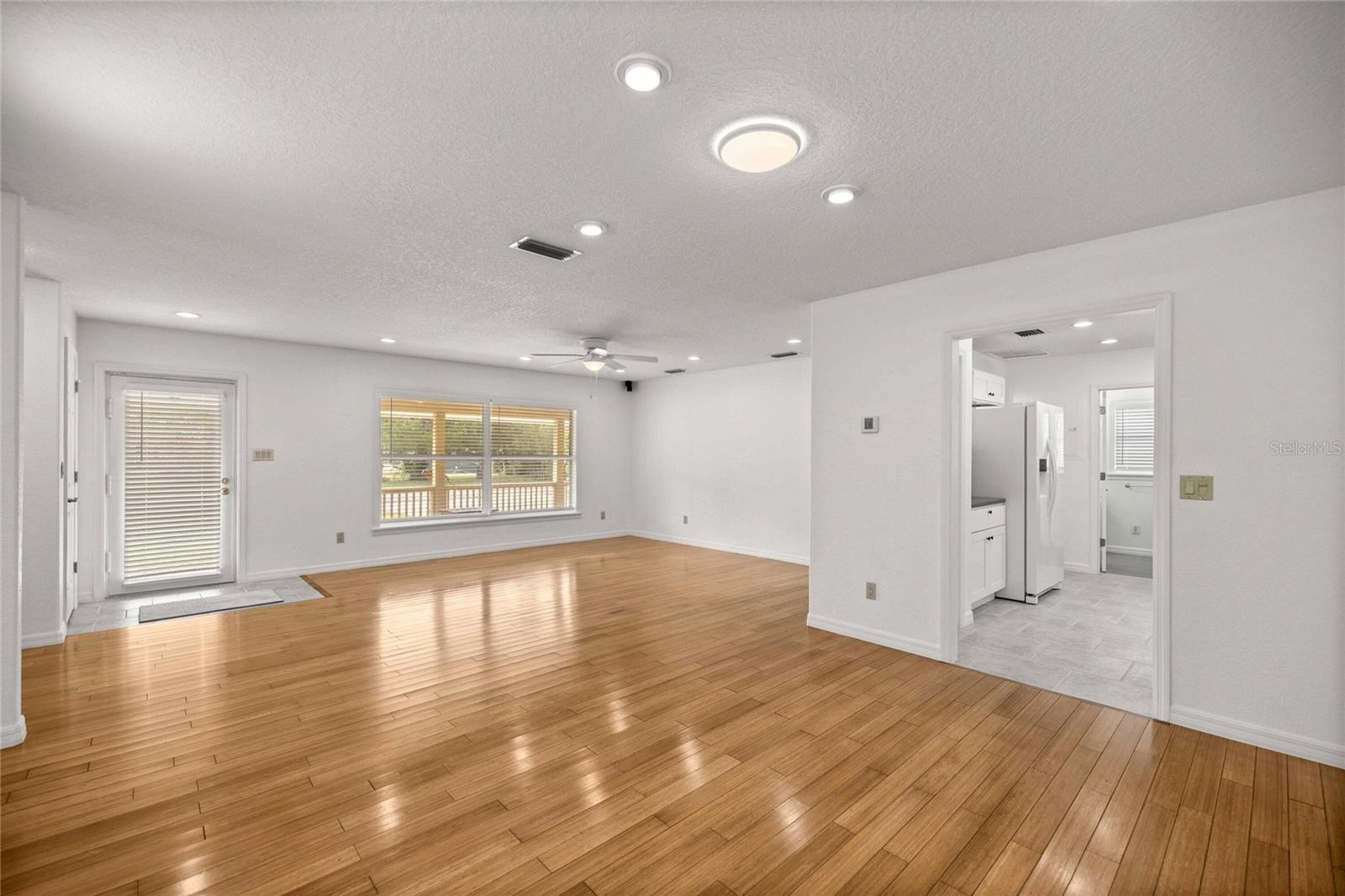 46 Magnolia Ave Property Photo 22