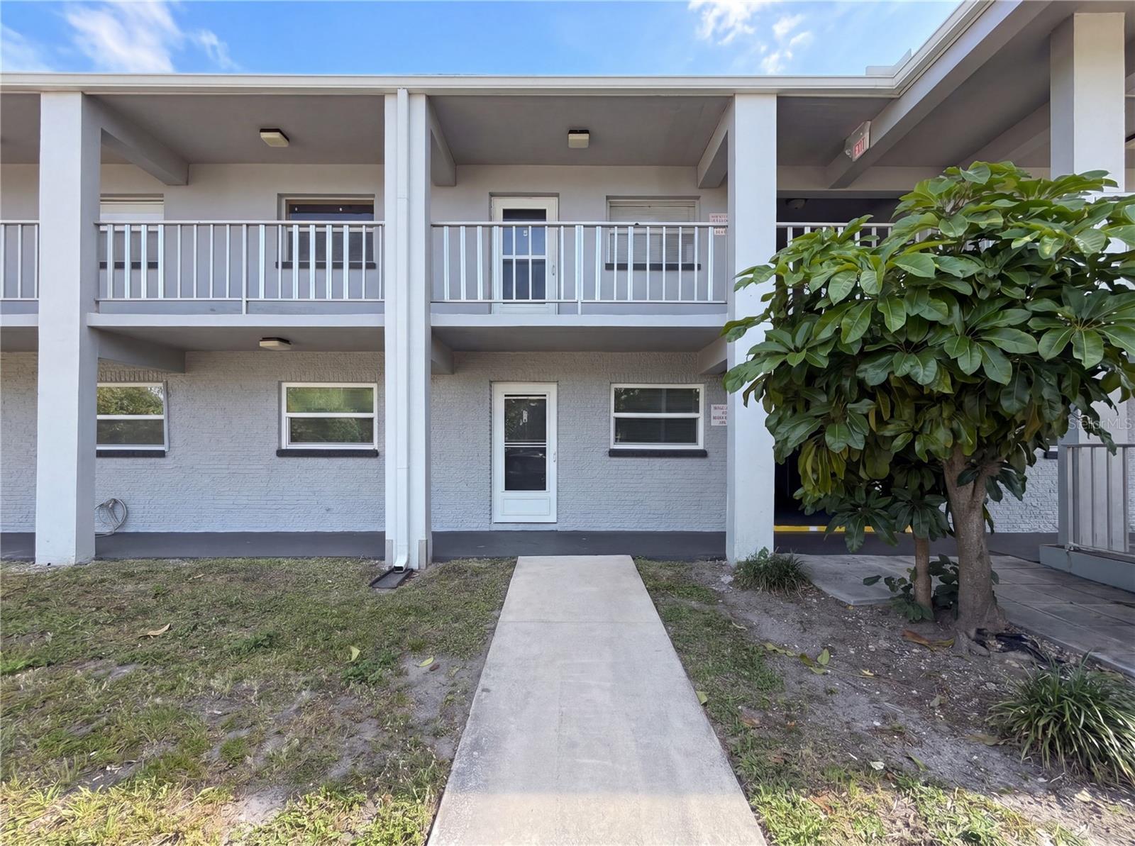 1303 S Hercules Ave #6 Property Photo 1