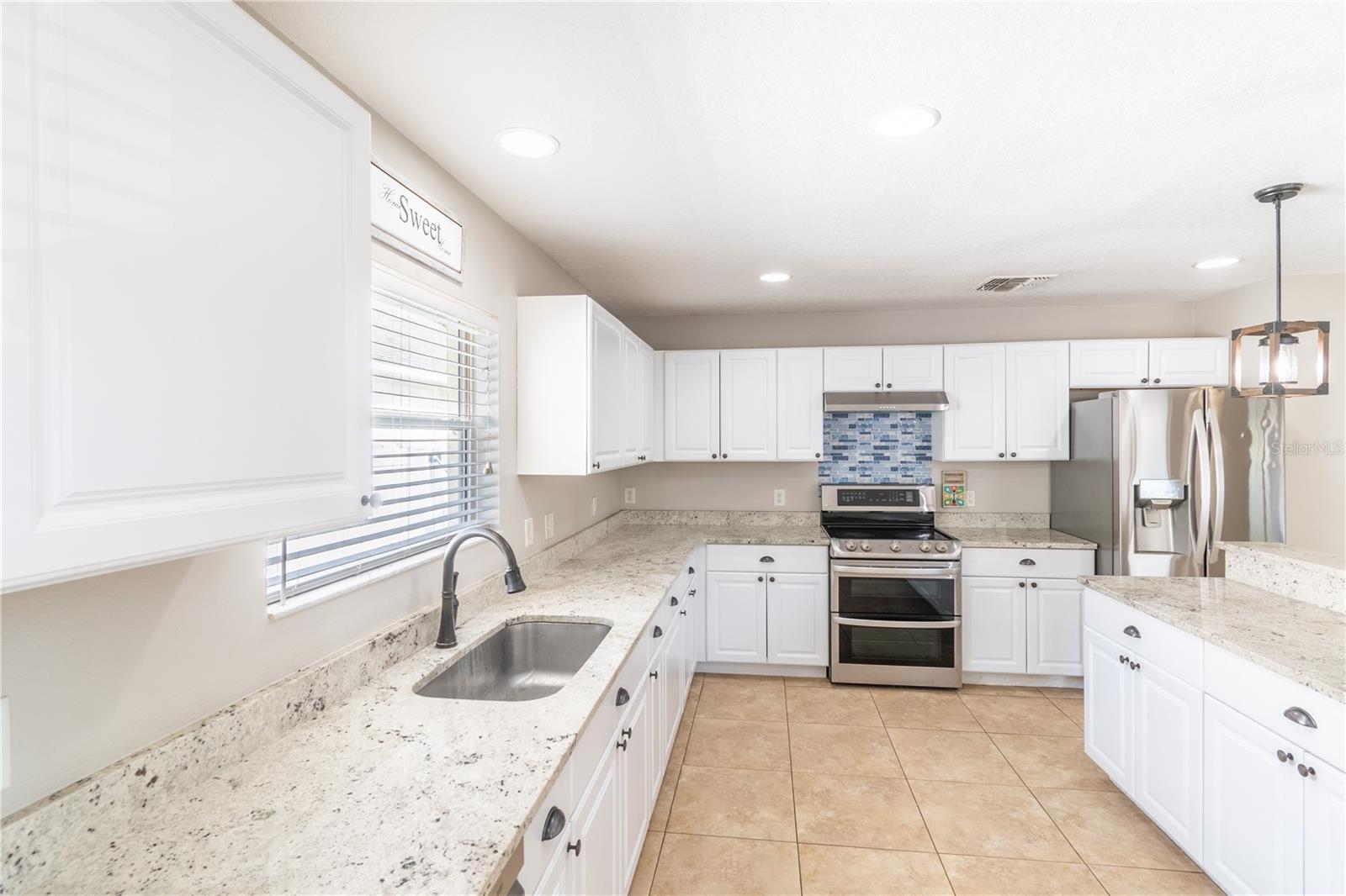 5049 Gandross Ln Property Photo 12