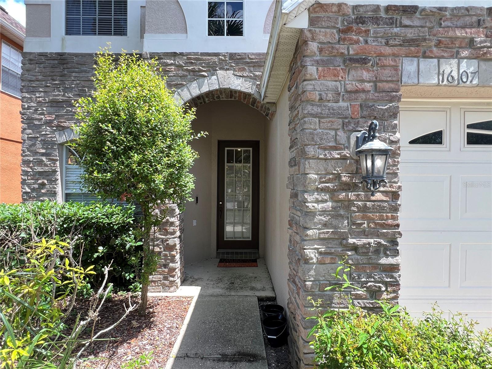 1607 Tail Feather Dr Property Photo 2