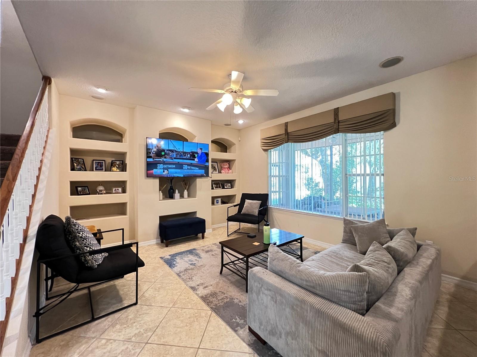 1607 Tail Feather Dr Property Photo 3