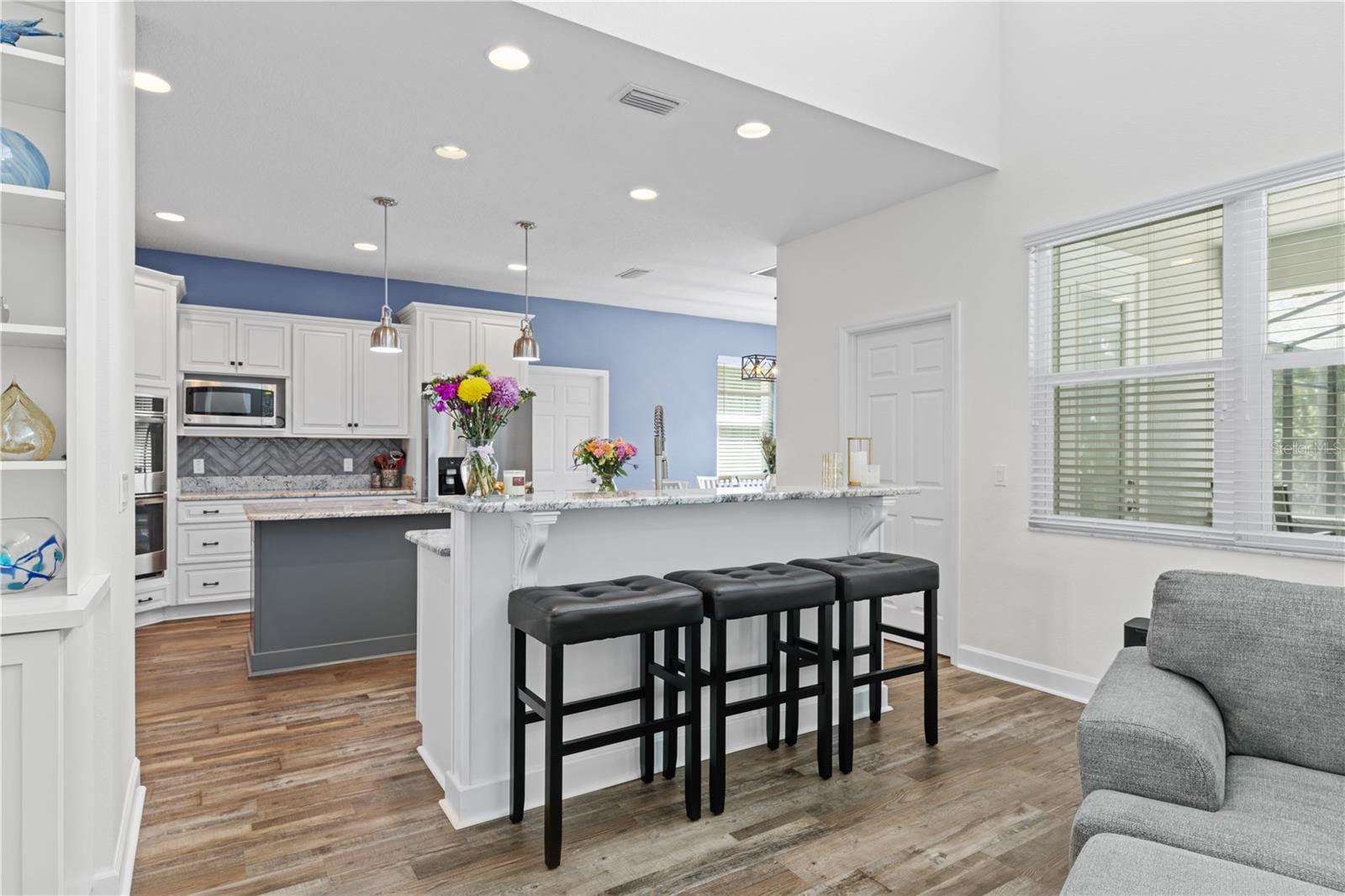 16948 Deer Island Property Photo 8