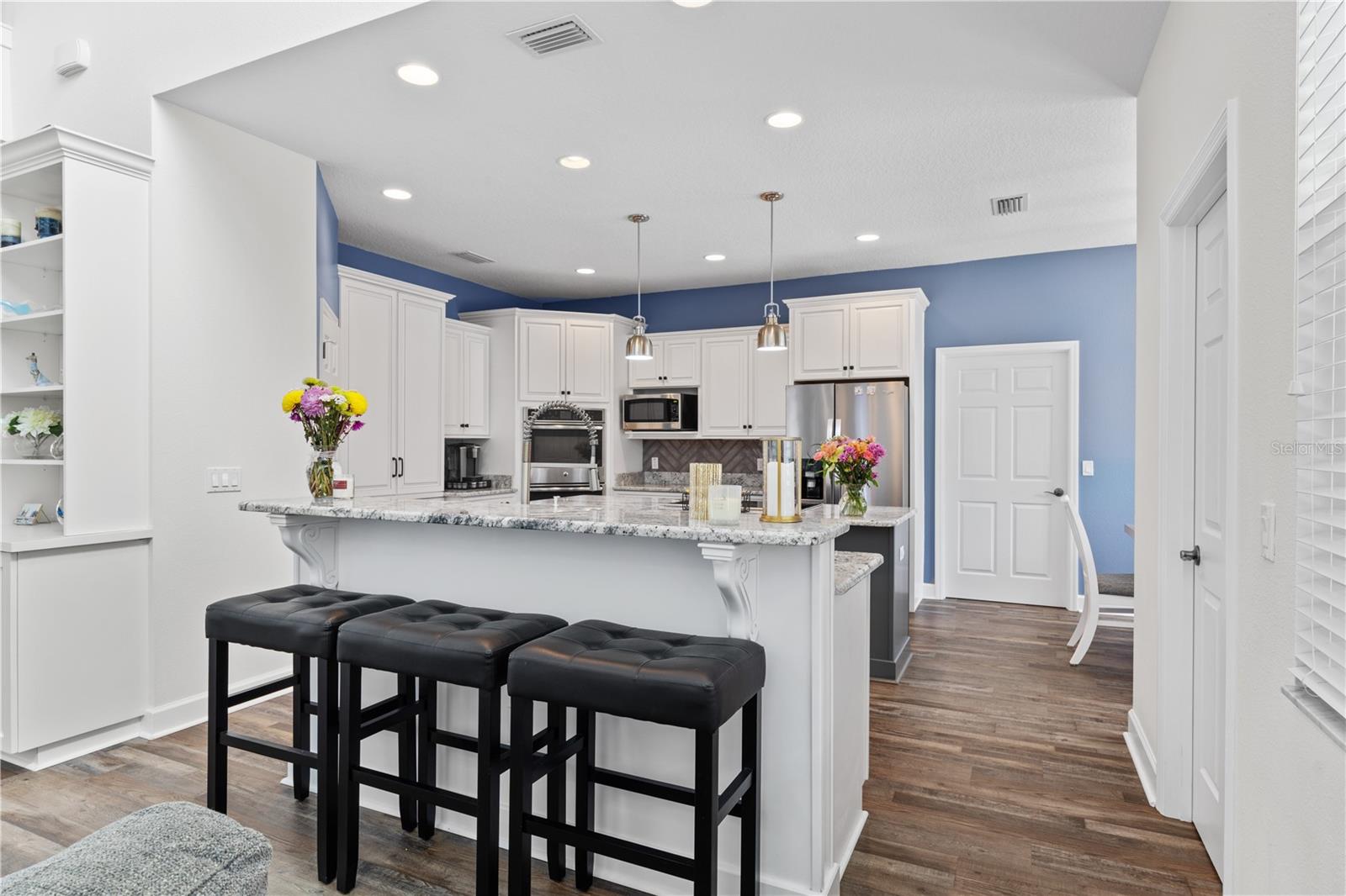 16948 Deer Island Property Photo 9