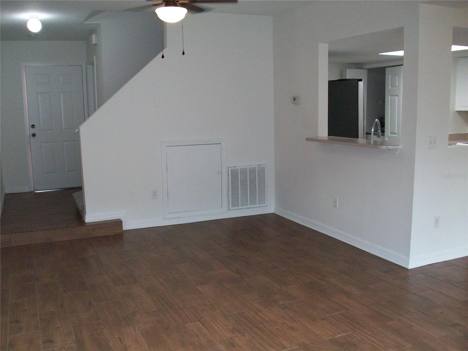 511 Coconut Palm Way Property Photo 9