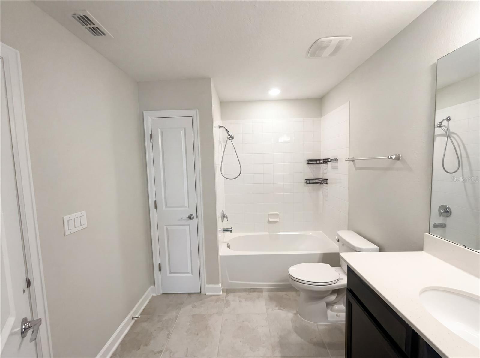 11072 Silver Surfer Aly Property Photo 17