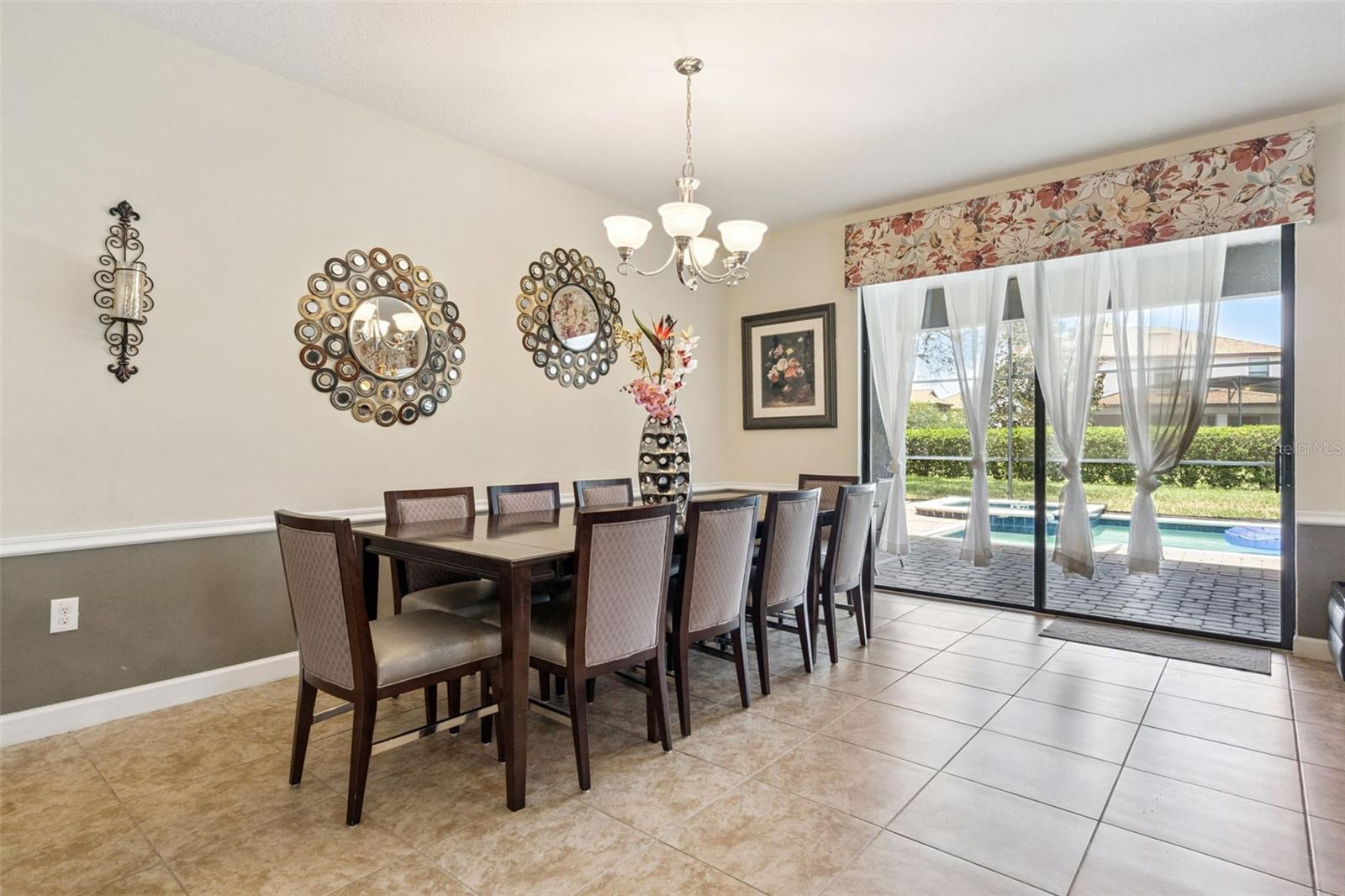 1420 Moon Valley Property Photo 8