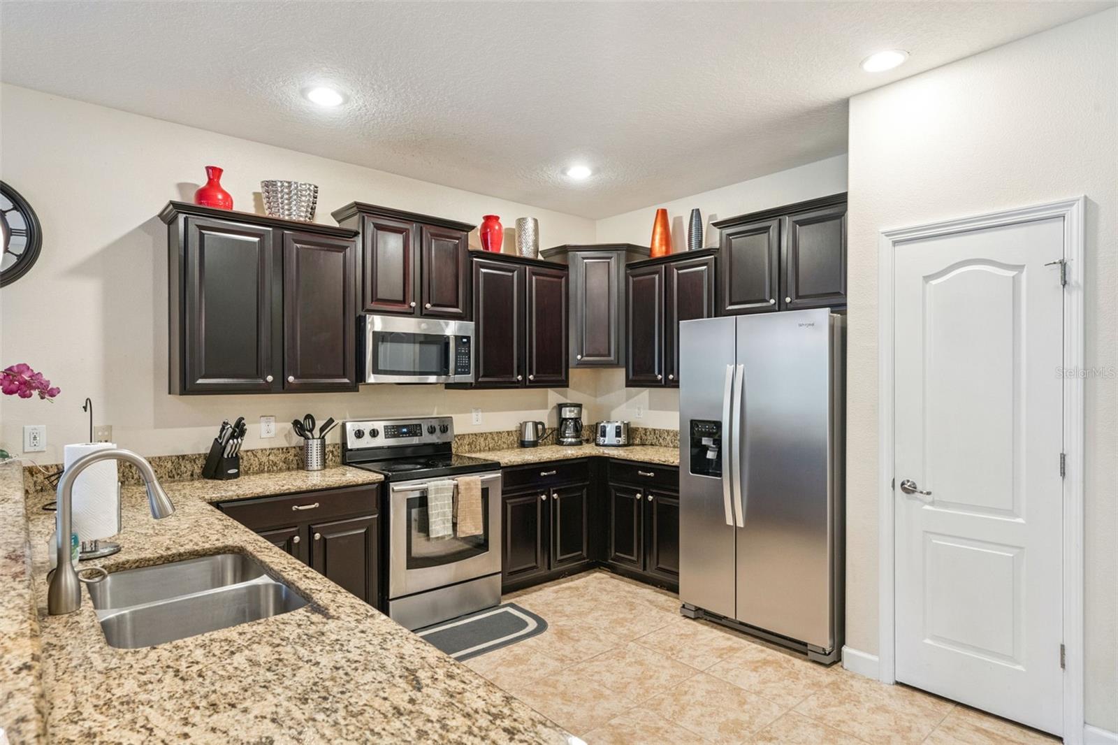 1420 Moon Valley Property Photo 13