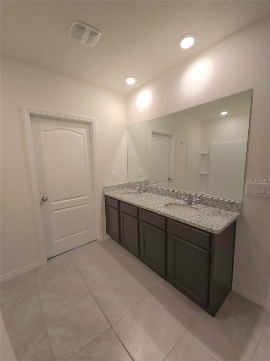 575 Tortugas St Property Photo 15