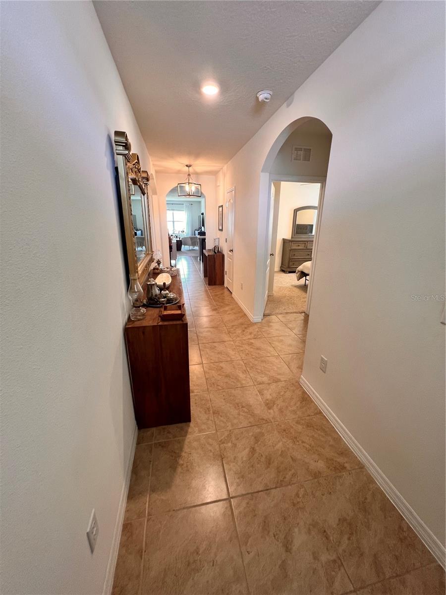 1267 Iguana Loop Property Photo 4
