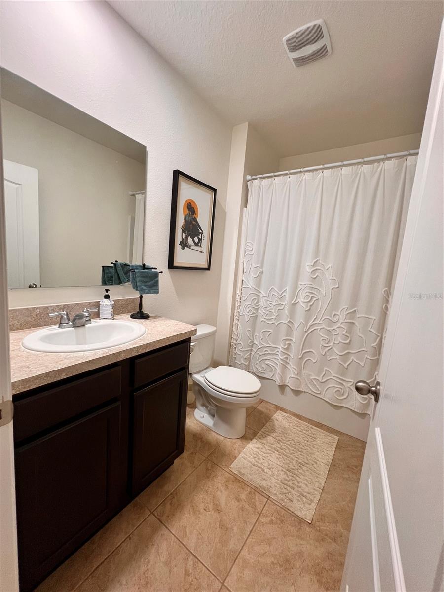 1267 Iguana Loop Property Photo 8