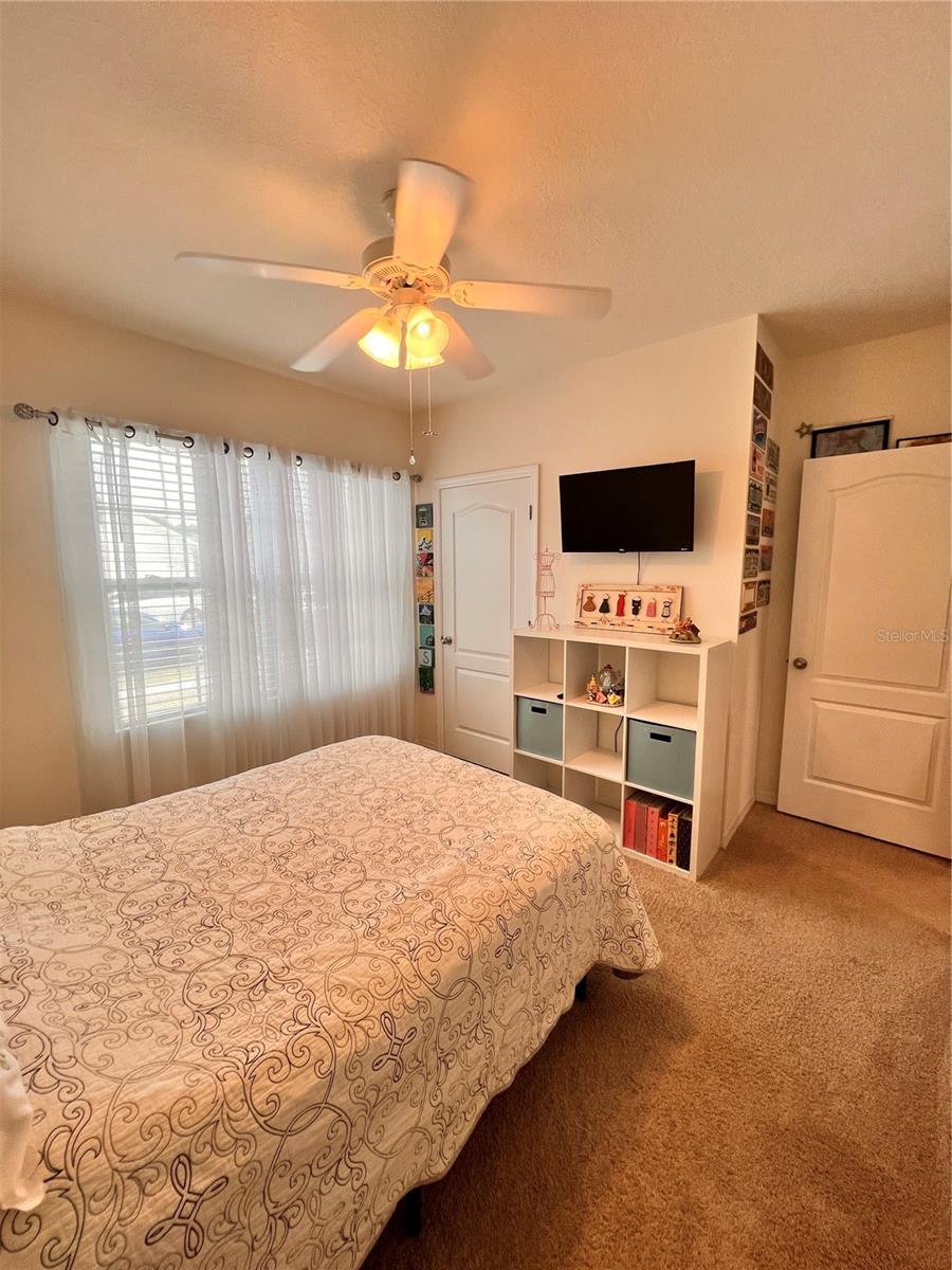 1267 Iguana Loop Property Photo 10