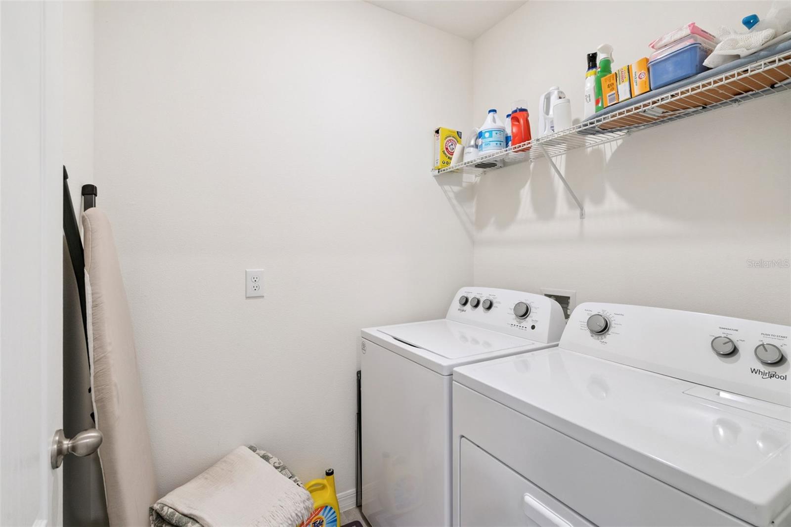 5634 Winona Dr Property Photo 17