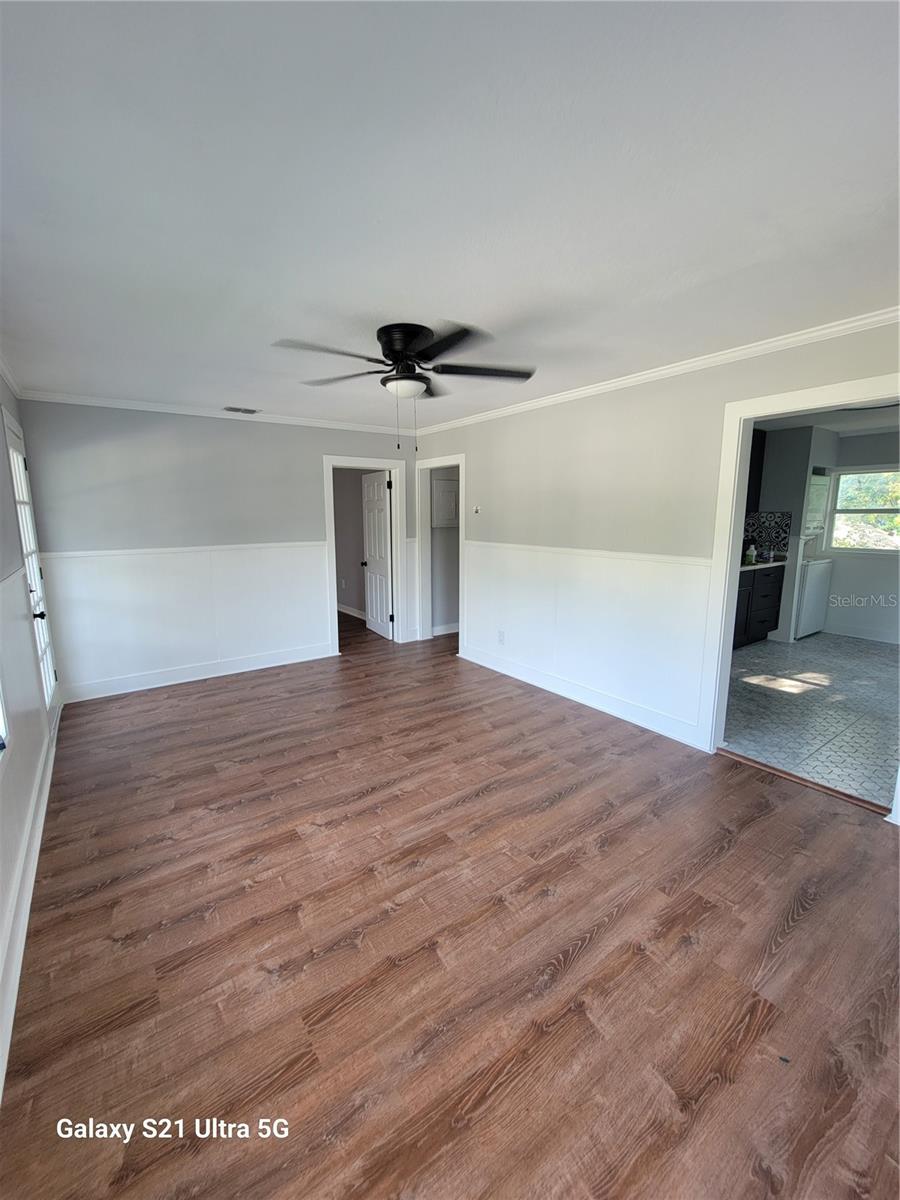 16 S Primrose Dr #2 Property Photo 5