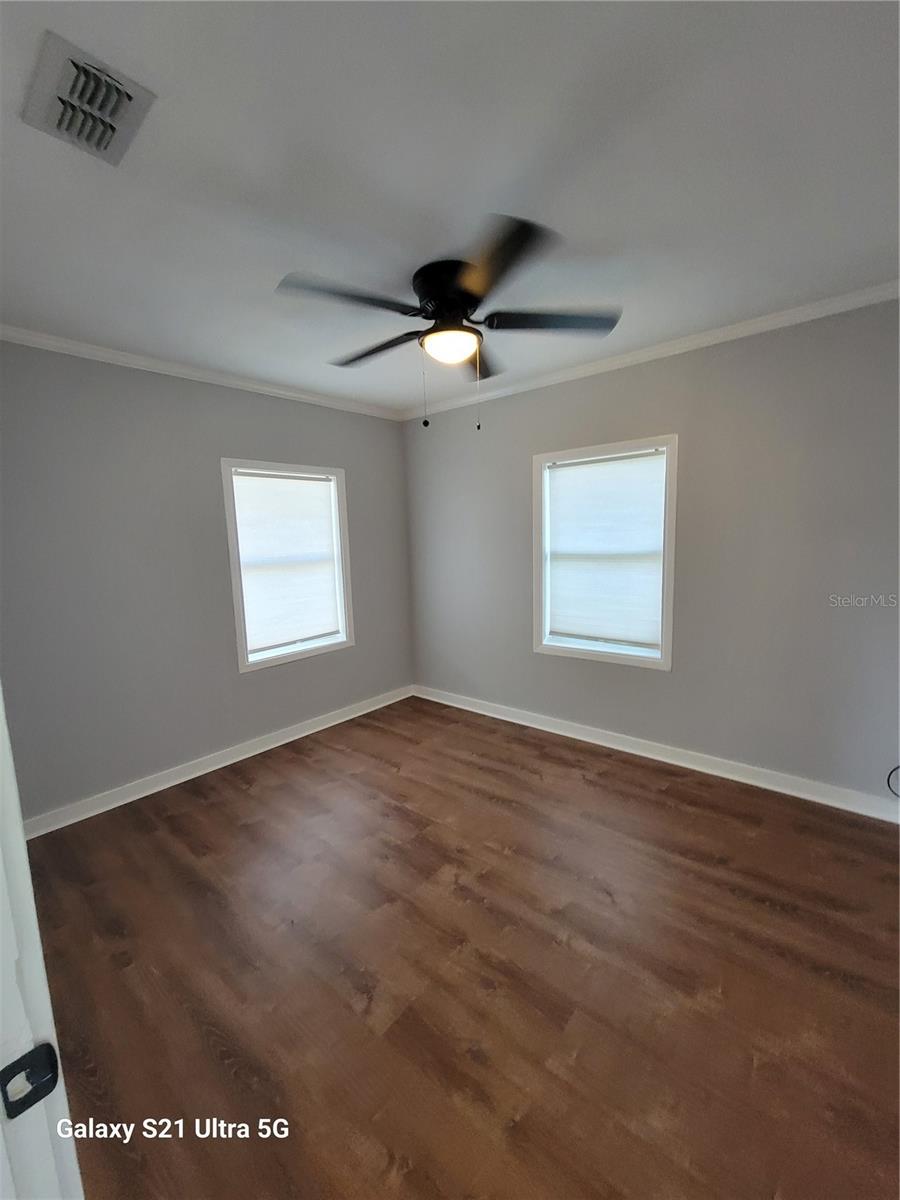 16 S Primrose Dr #2 Property Photo 6