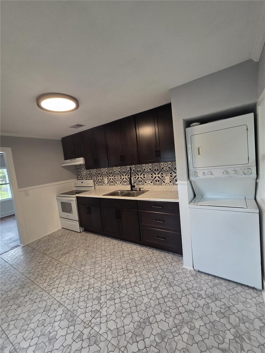16 S Primrose Dr #2 Property Photo 16