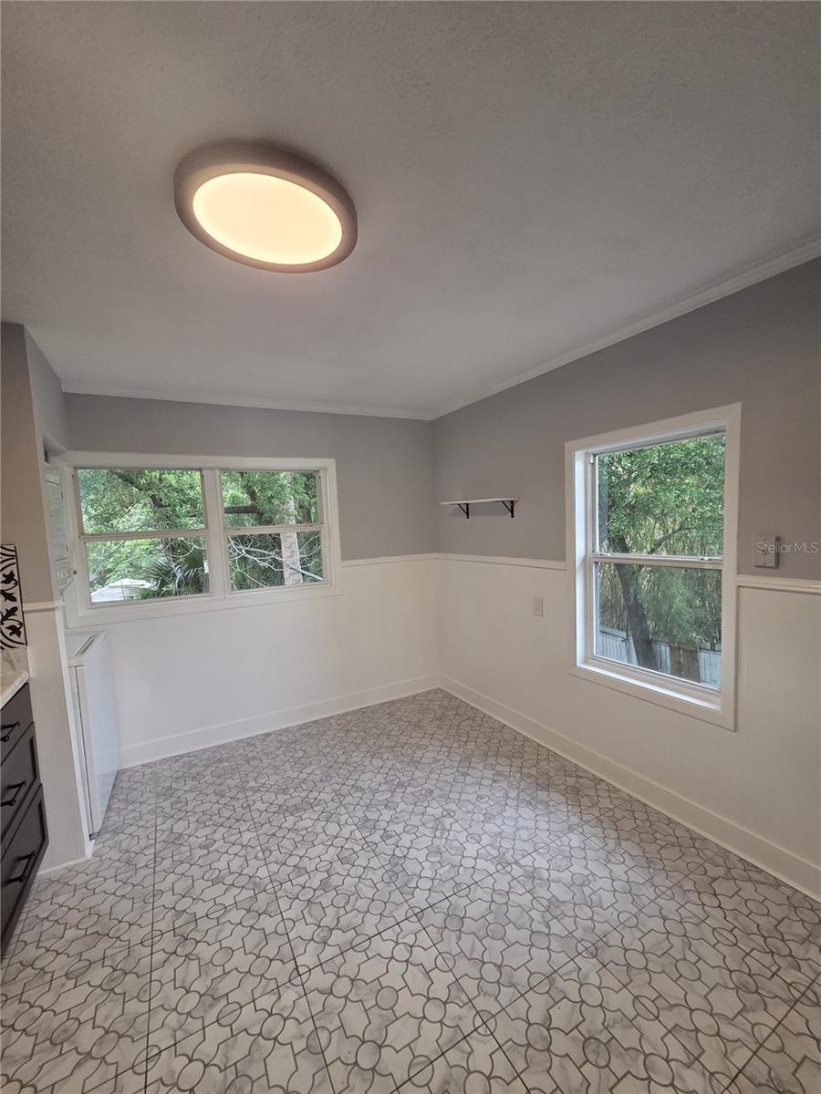 16 S Primrose Dr #2 Property Photo 18