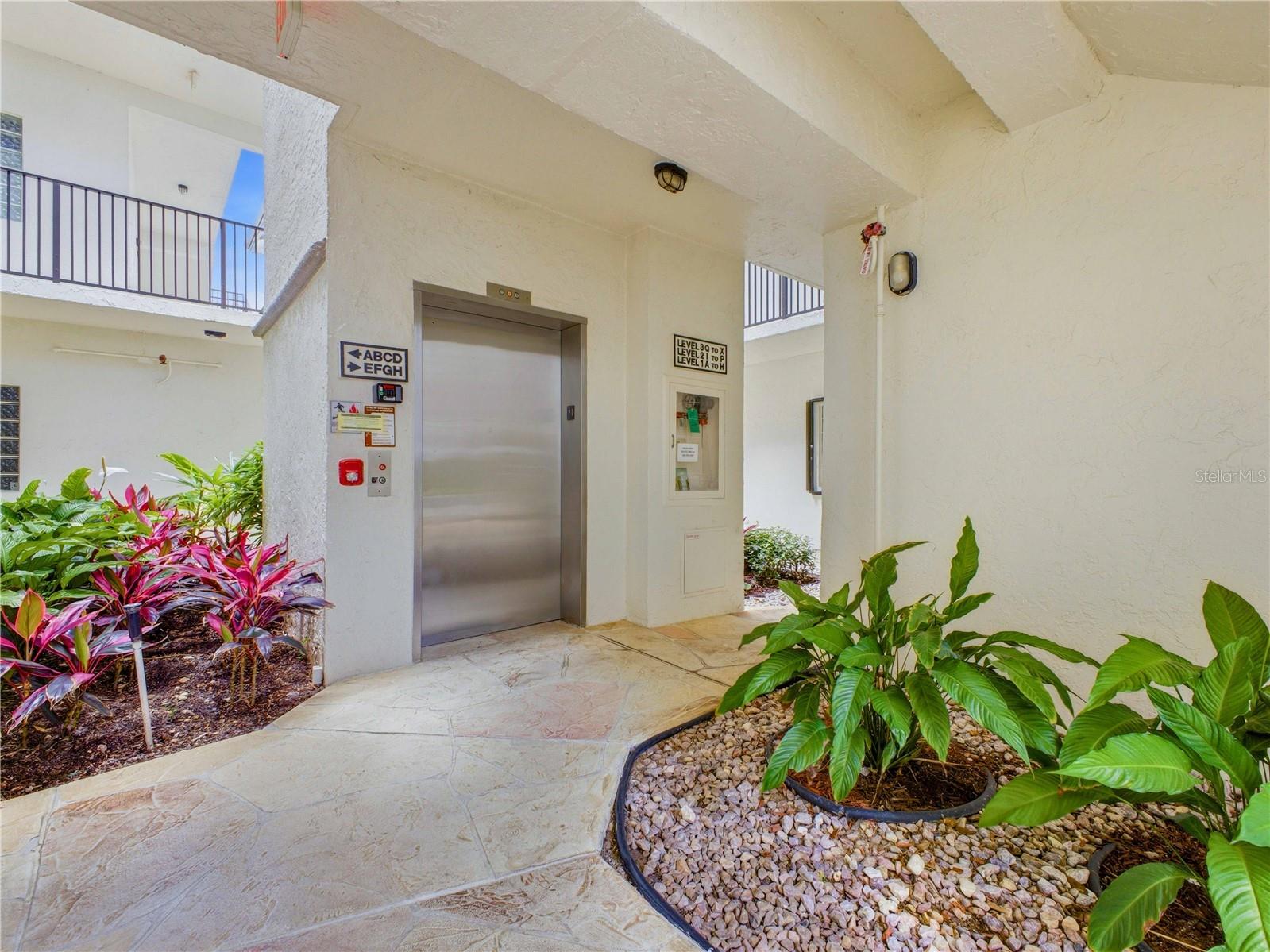 5157 Floria Way #j Property Photo 3