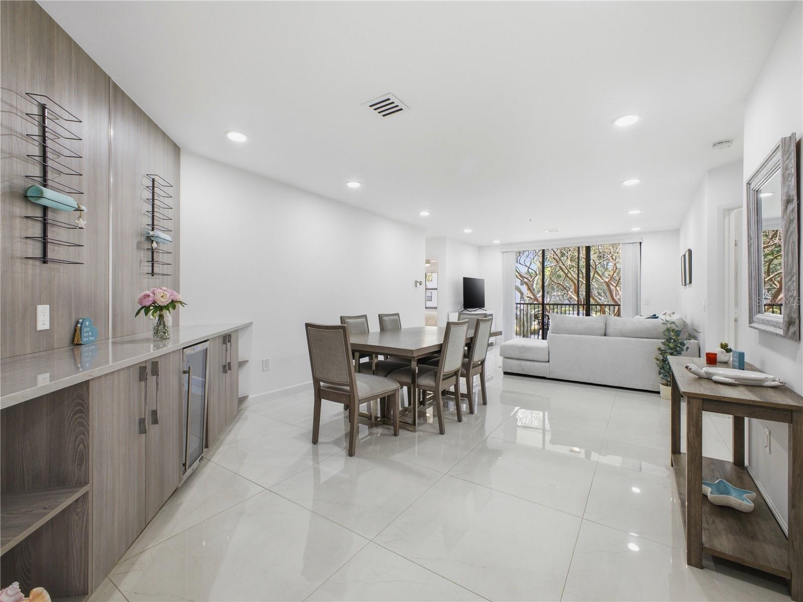 5157 Floria Way #j Property Photo 9