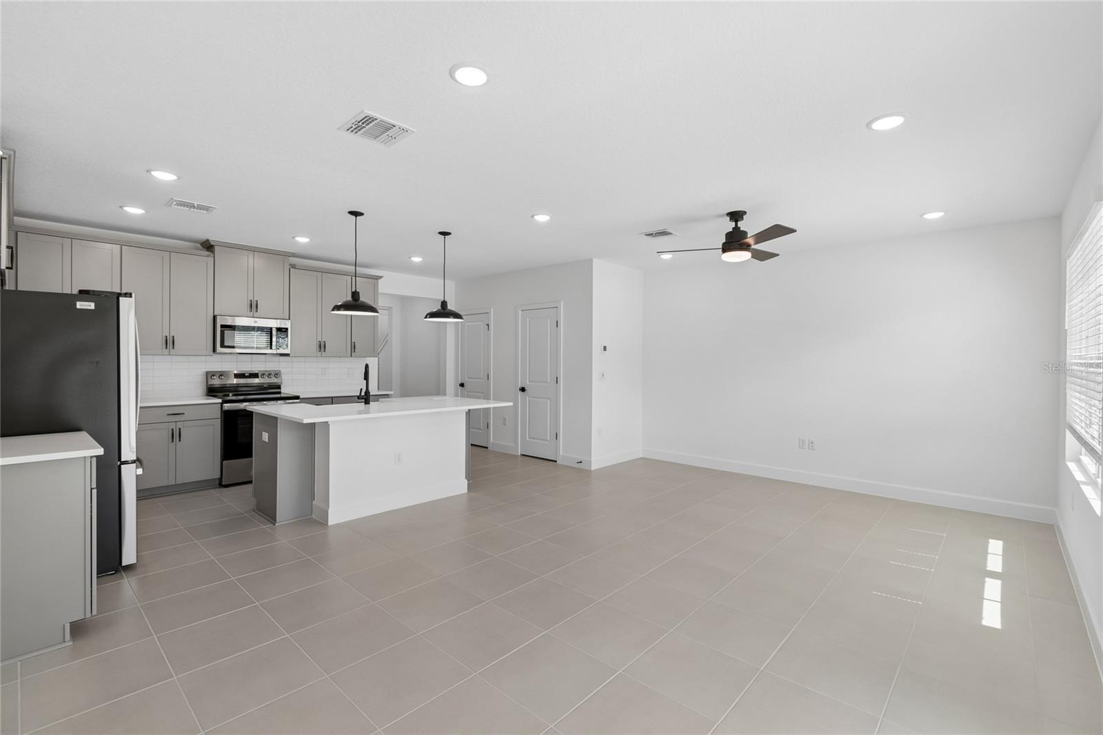 3422 Withers Way Property Photo 14