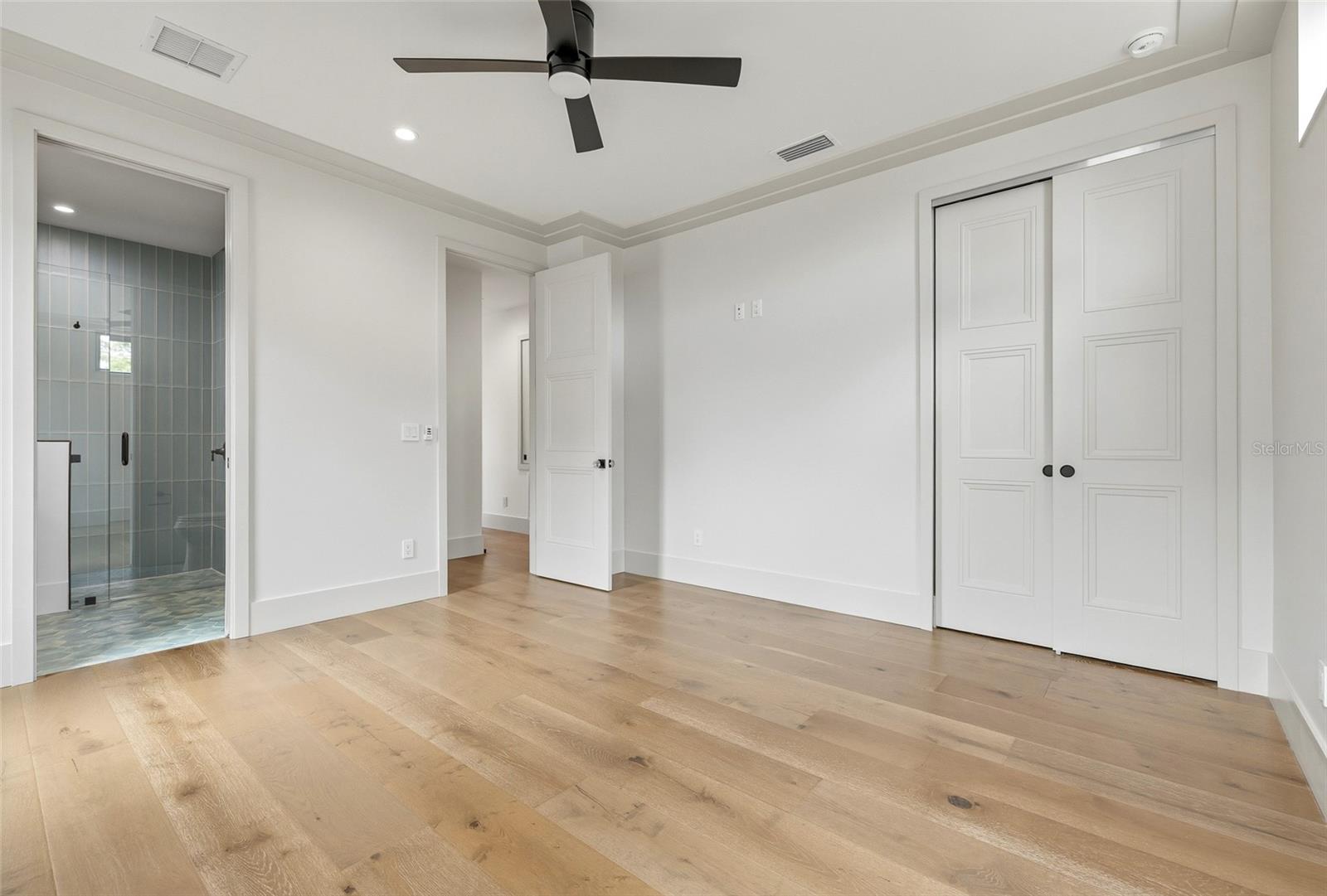 723 Symonds Ave Property Photo 37