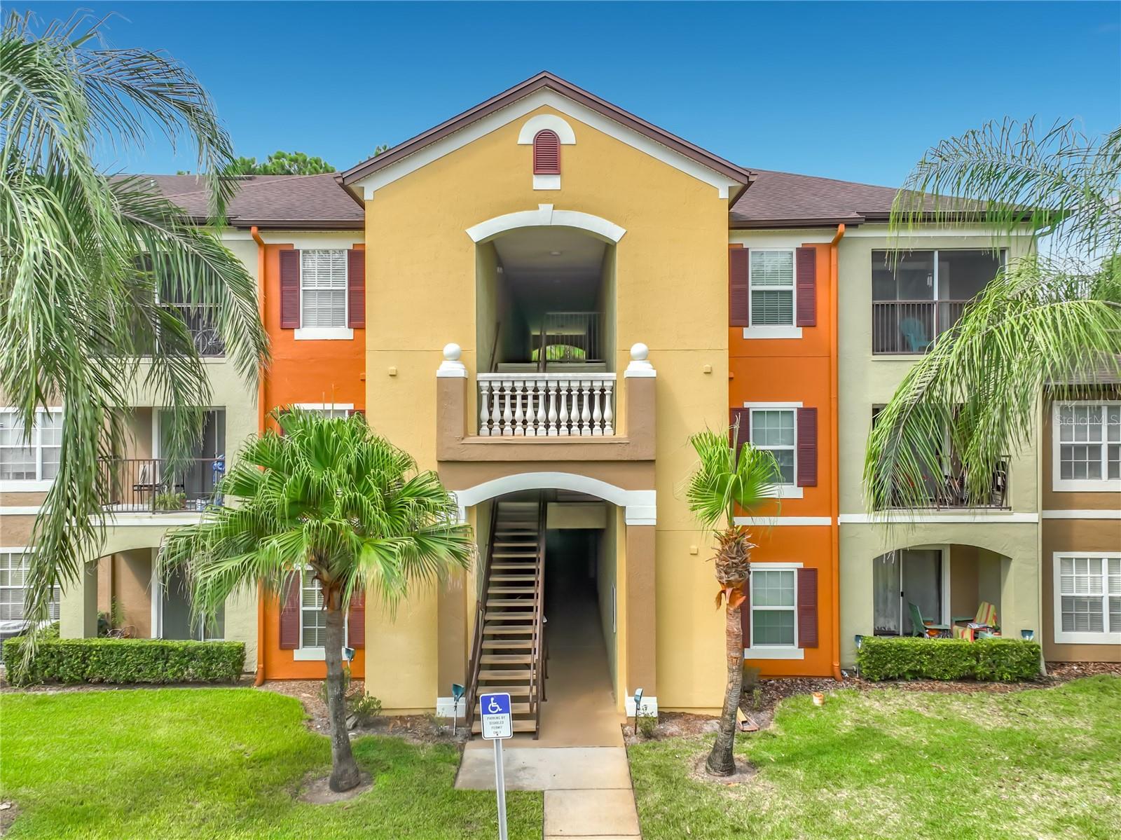 738 CREST PINES DR #728