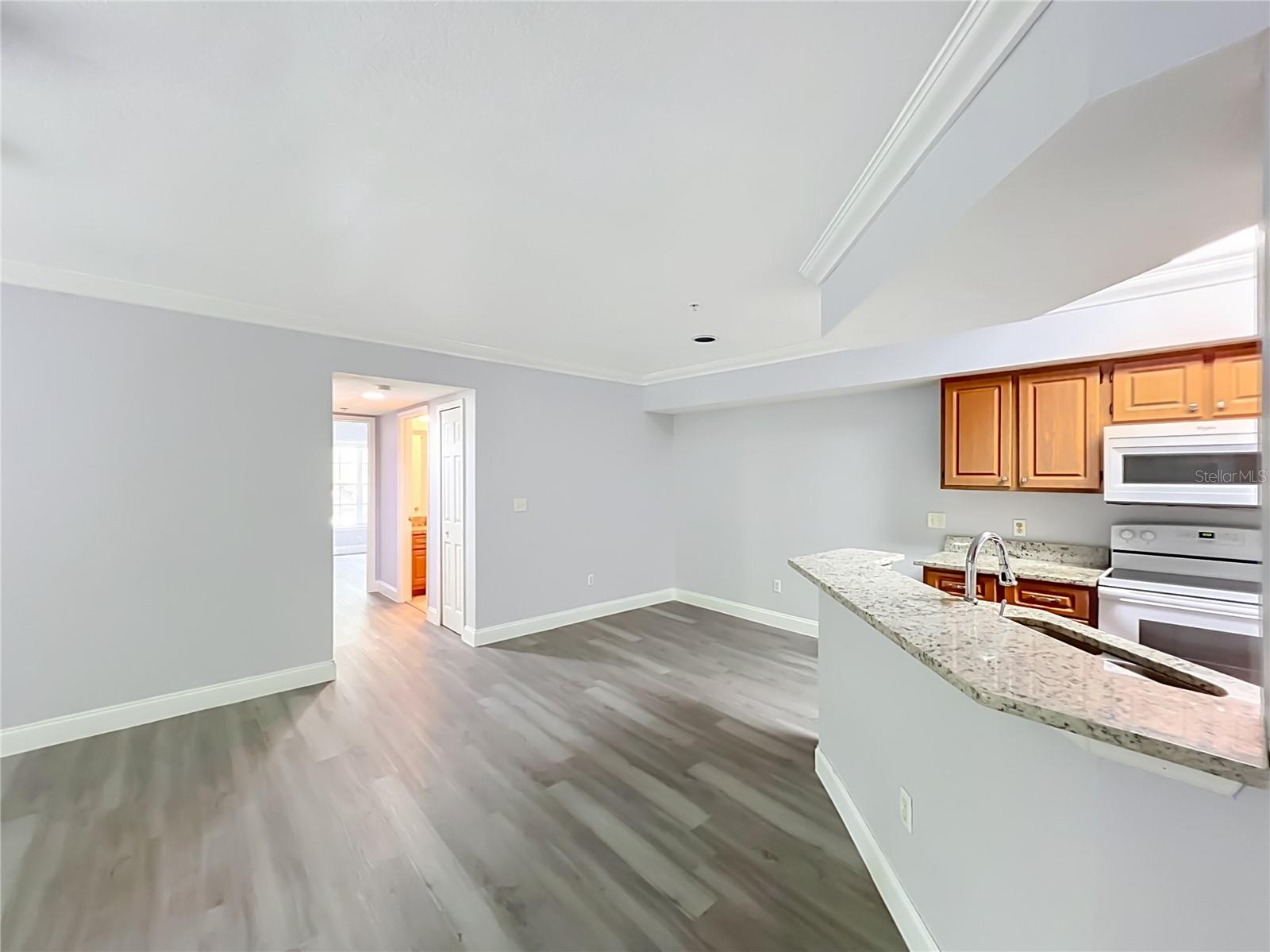 738 Crest Pines Dr #728 Property Photo 11
