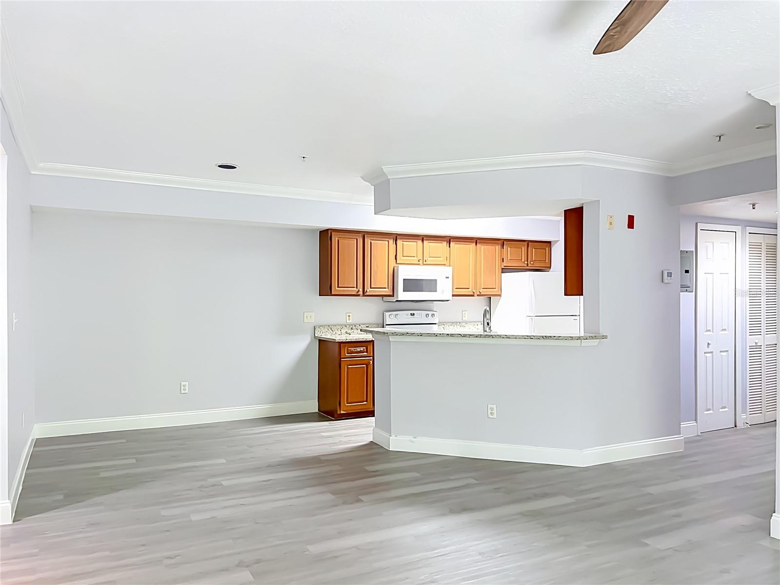 738 Crest Pines Dr #728 Property Photo 12