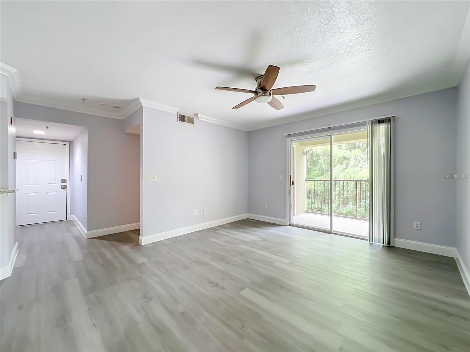 738 Crest Pines Dr #728 Property Photo 23