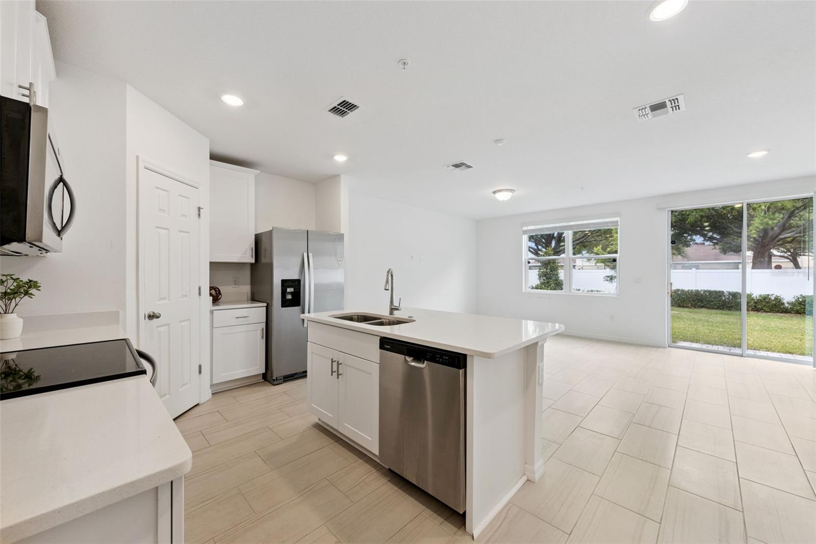 2097 Crape Jasmine Ln Property Photo 10