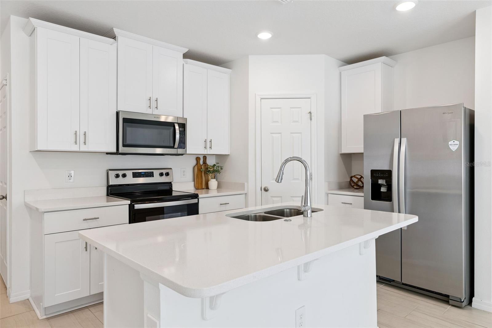 2097 Crape Jasmine Ln Property Photo 12