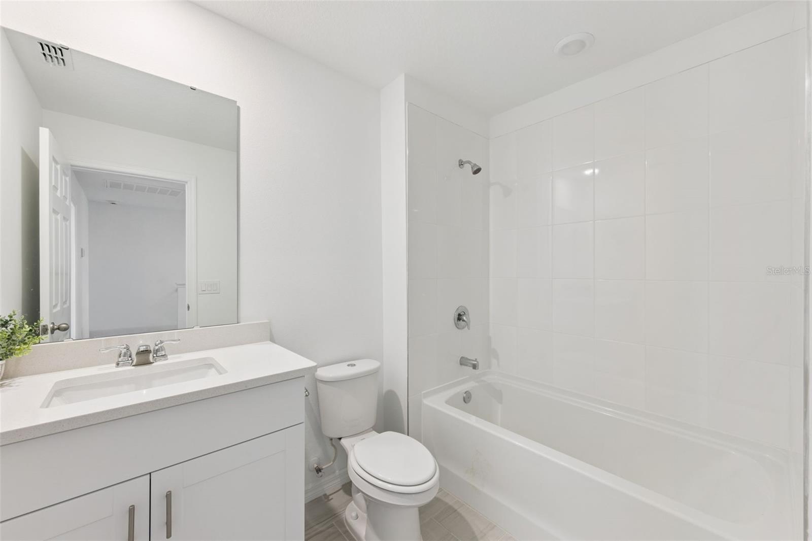 2097 Crape Jasmine Ln Property Photo 22