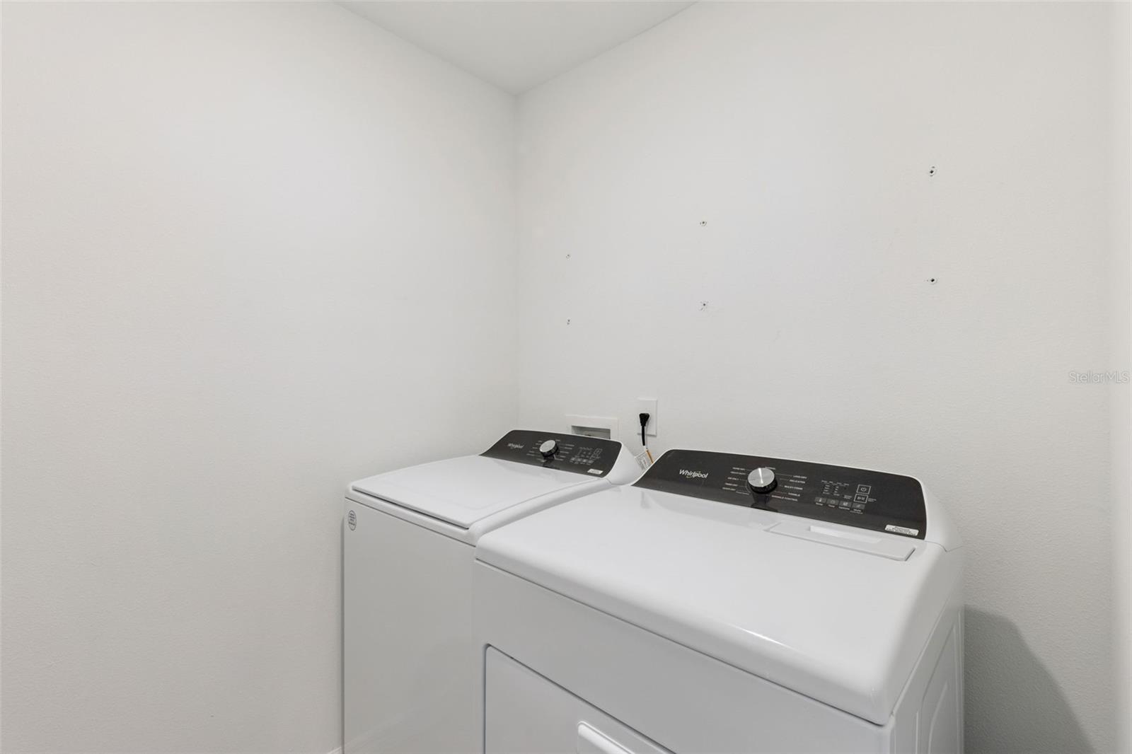 2097 Crape Jasmine Ln Property Photo 27