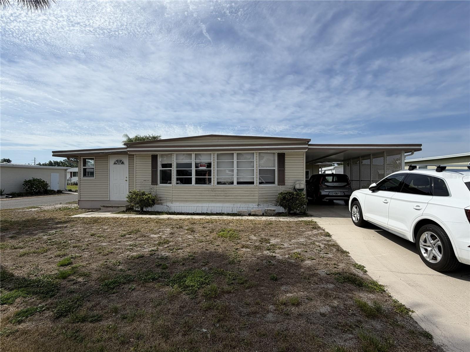 171 Paradise N Property Photo 1