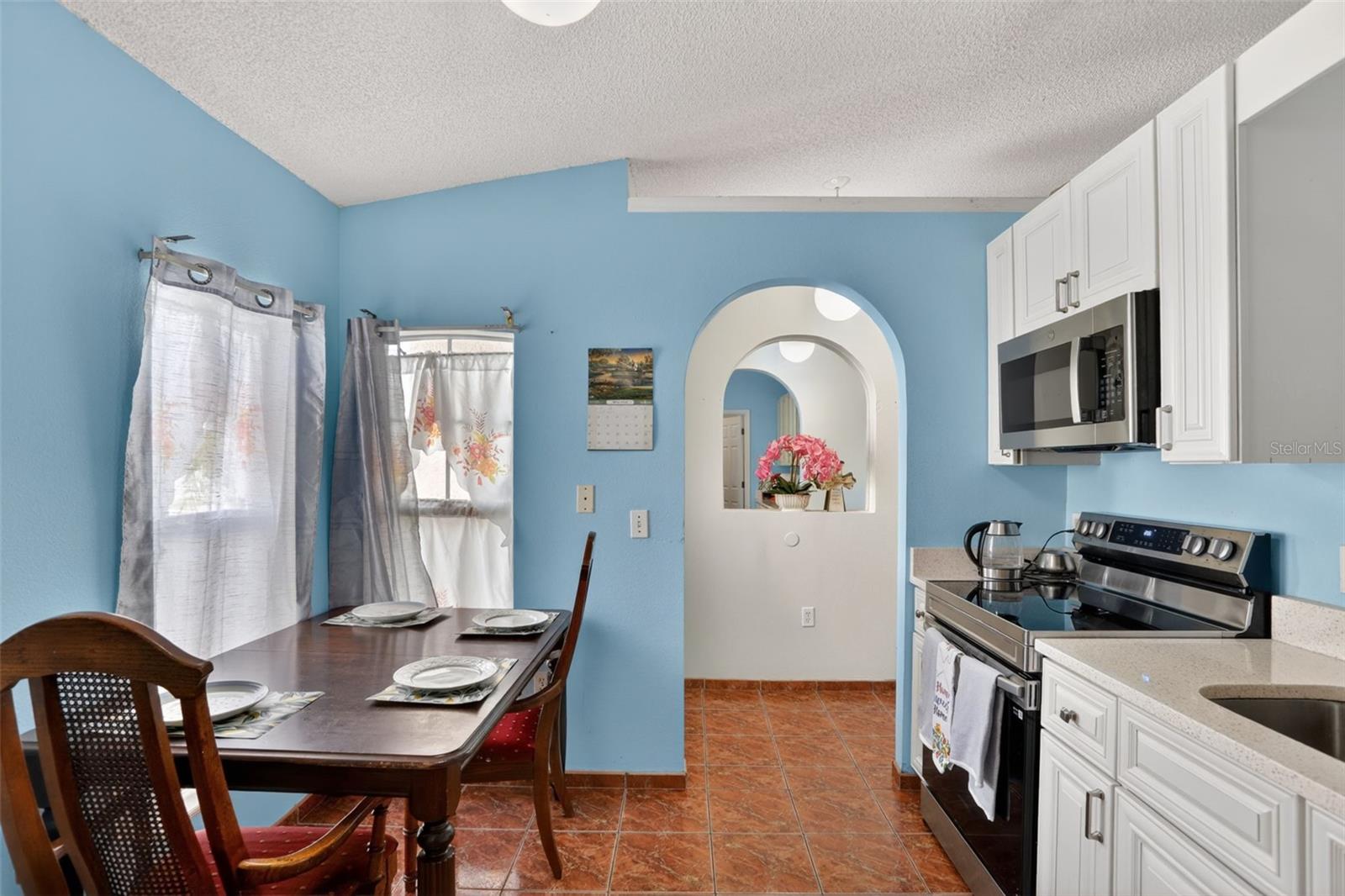 6820 Pomeroy Cir Property Photo 5