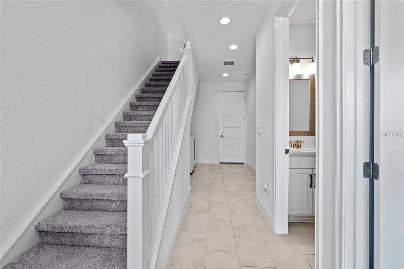 9832 Bucklow Hill Dr Property Photo 8