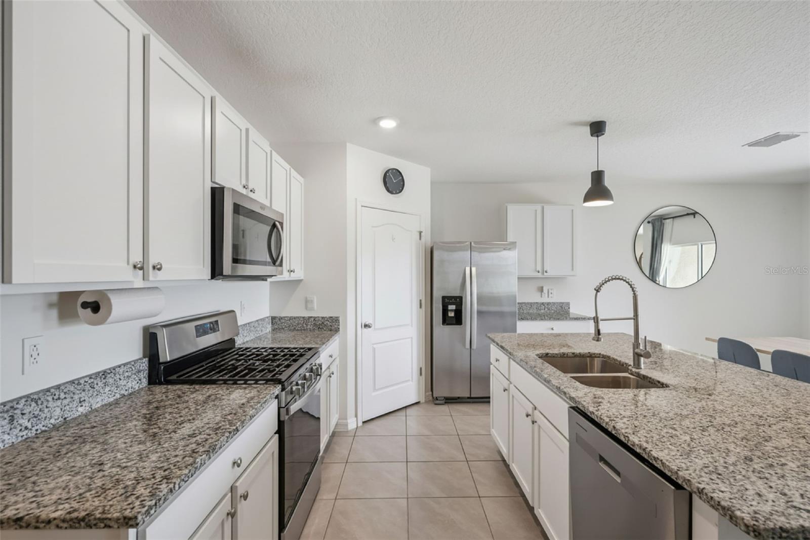 623 Lazio Cir Property Photo 5