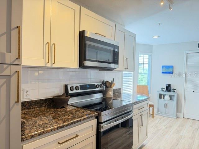 420 Summit Ridge Pl #310 Property Photo 26