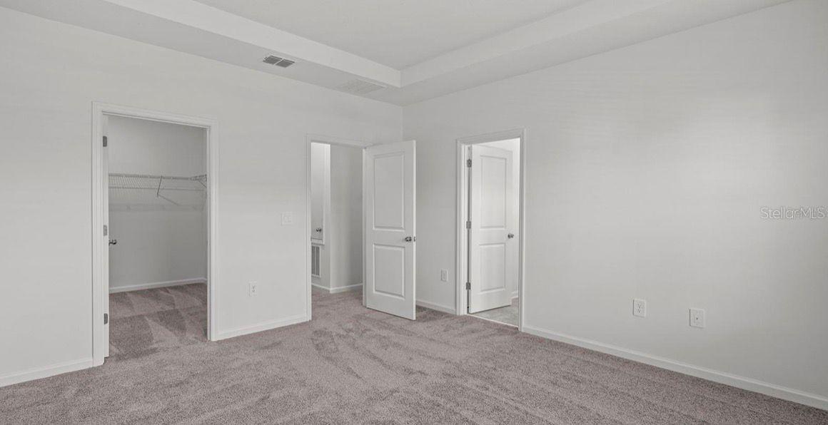 3302 Laurent Loop Property Photo 4
