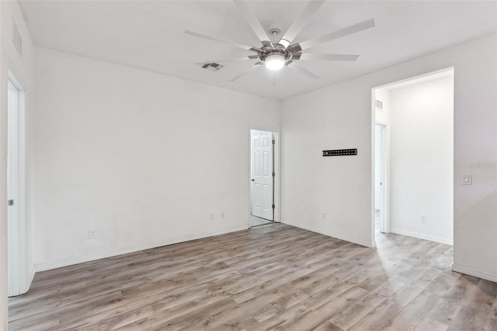 2265 Emerald Springs Dr Property Photo 17